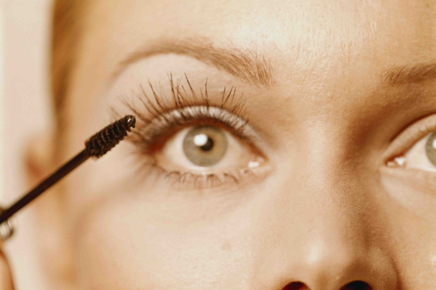 Groei serum voor wimpers - lange wimpers met borsteltje